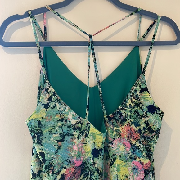 S Mid-length Floral Dress - Picture 2 of 3